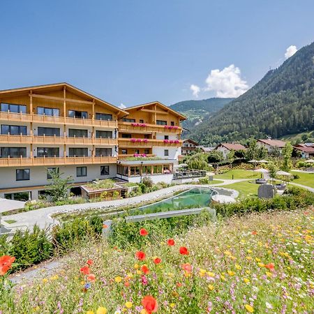 Tilia Living - B&B Mit Dem Komfort Eines Kleinen, Feinen Hotels Ried im Oberinntal Eksteriør billede