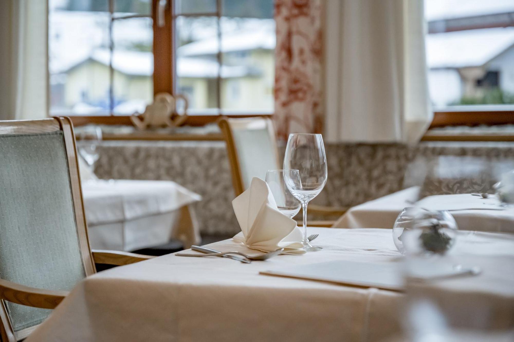 Tilia Living - B&B Mit Dem Komfort Eines Kleinen, Feinen Hotels Ried im Oberinntal Eksteriør billede