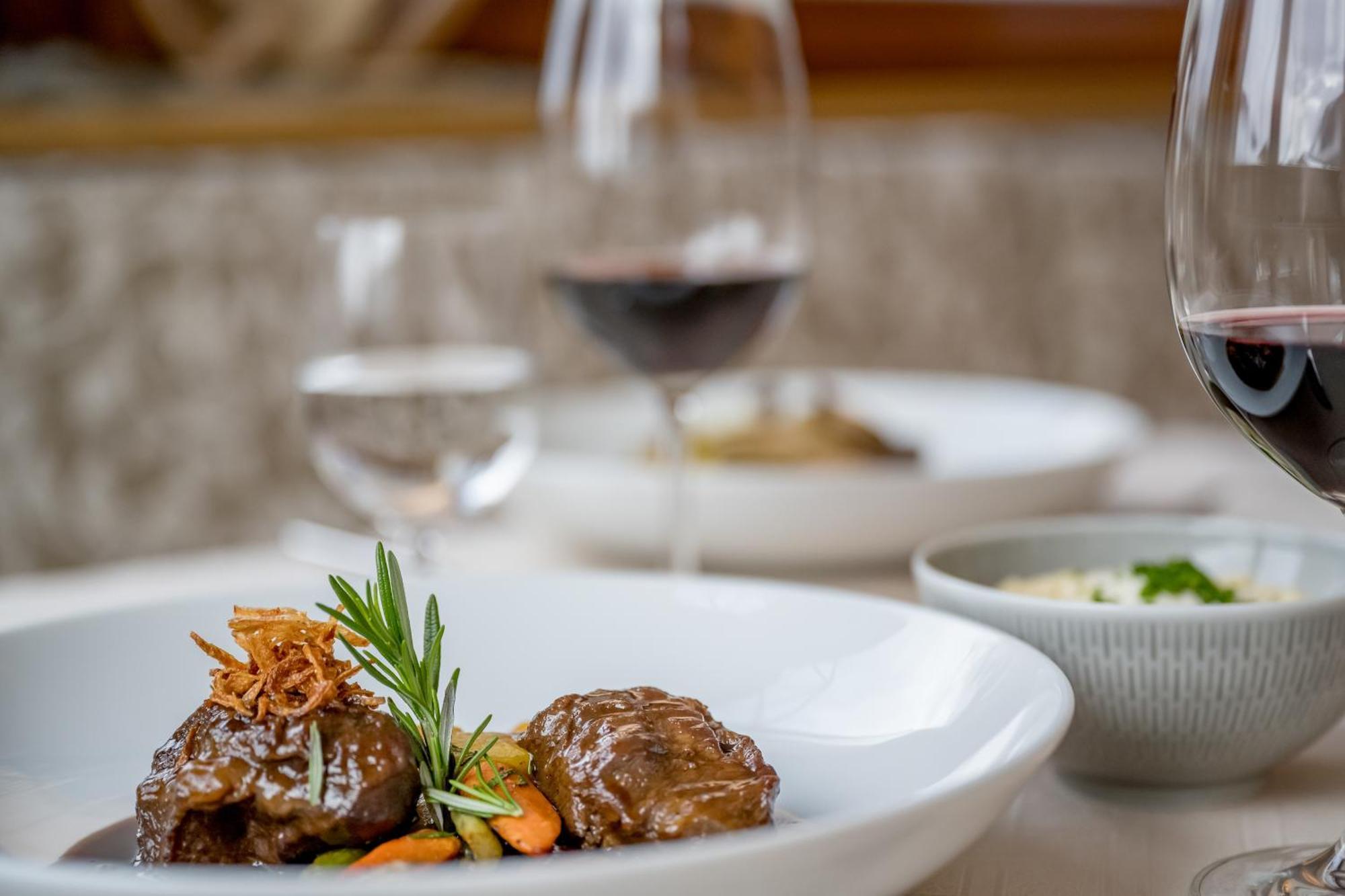 Tilia Living - B&B Mit Dem Komfort Eines Kleinen, Feinen Hotels Ried im Oberinntal Eksteriør billede