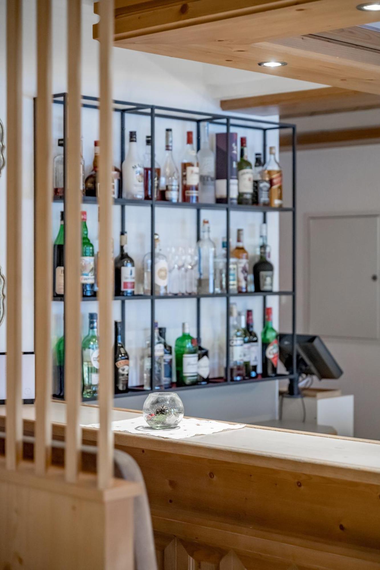 Tilia Living - B&B Mit Dem Komfort Eines Kleinen, Feinen Hotels Ried im Oberinntal Eksteriør billede