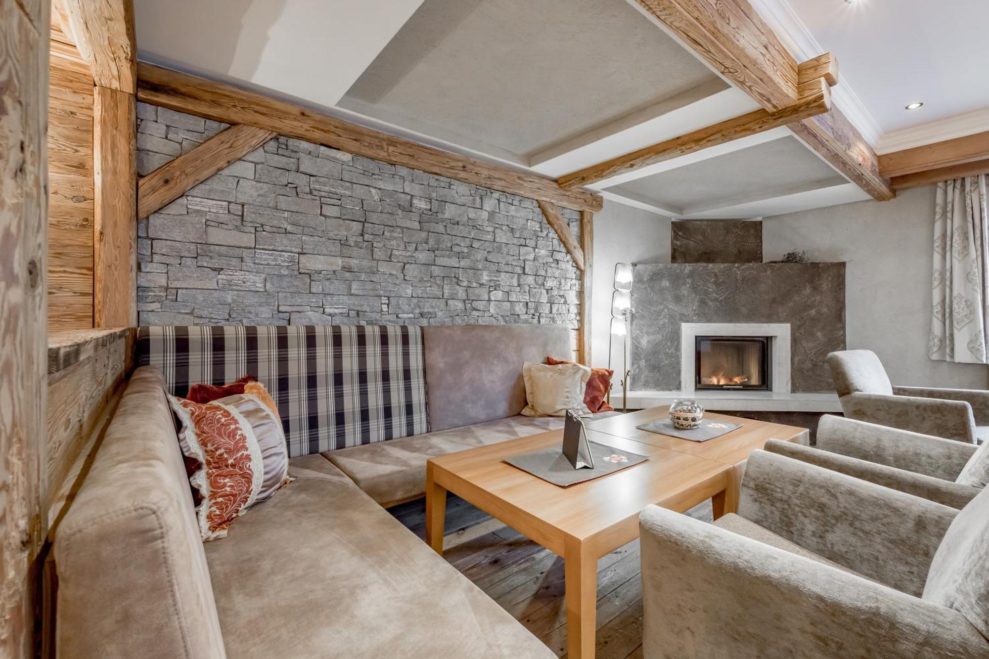 Tilia Living - B&B Mit Dem Komfort Eines Kleinen, Feinen Hotels Ried im Oberinntal Eksteriør billede