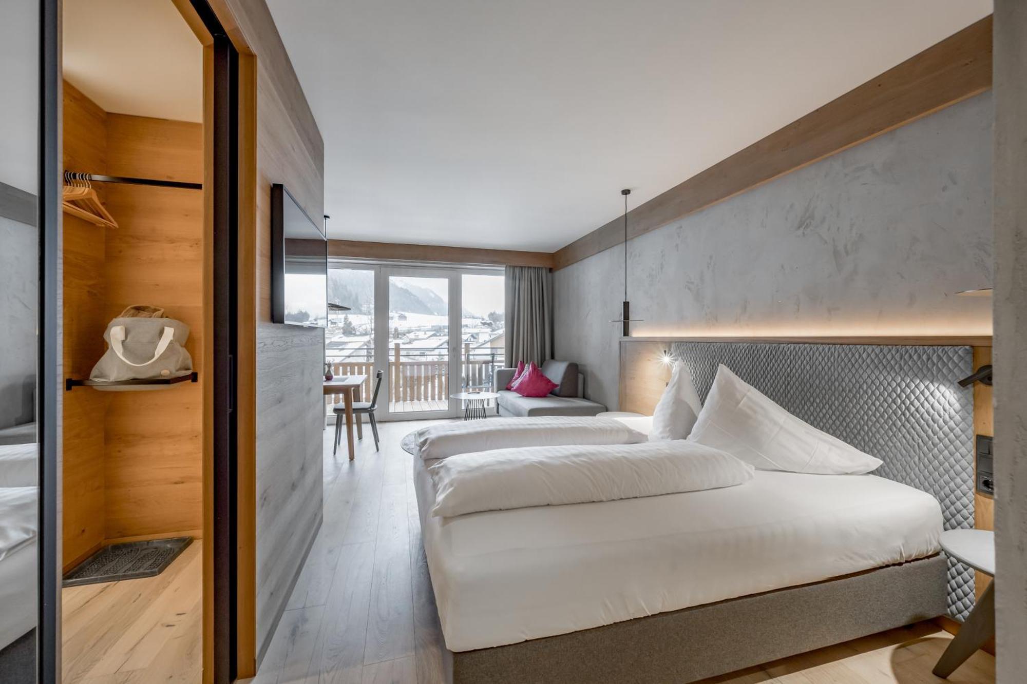 Tilia Living - B&B Mit Dem Komfort Eines Kleinen, Feinen Hotels Ried im Oberinntal Eksteriør billede