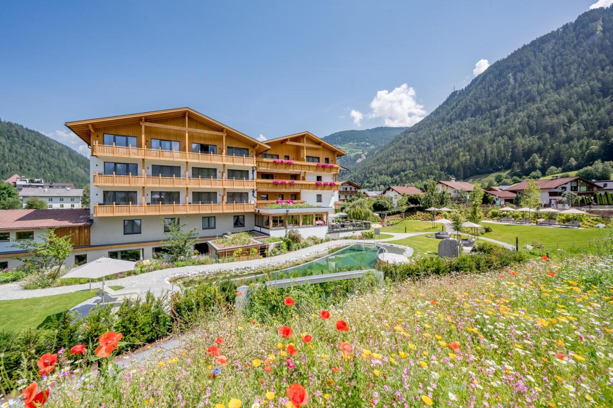 Tilia Living - B&B Mit Dem Komfort Eines Kleinen, Feinen Hotels Ried im Oberinntal Eksteriør billede